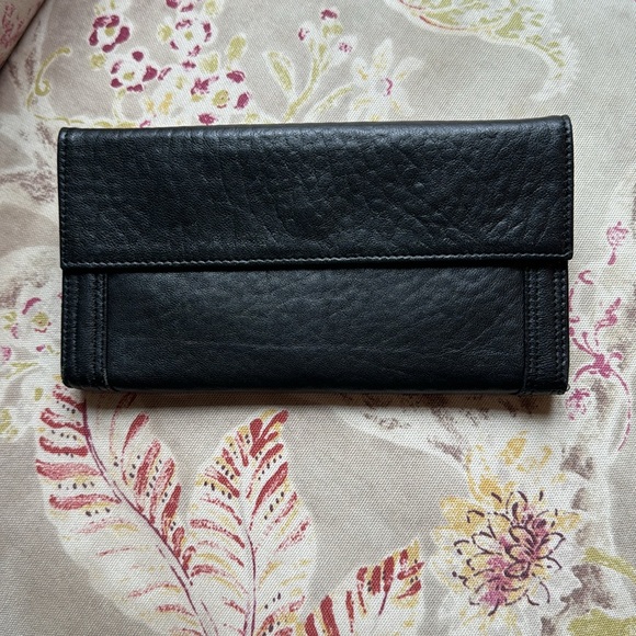 Vintage Fendi wallet - Picture 10 of 12